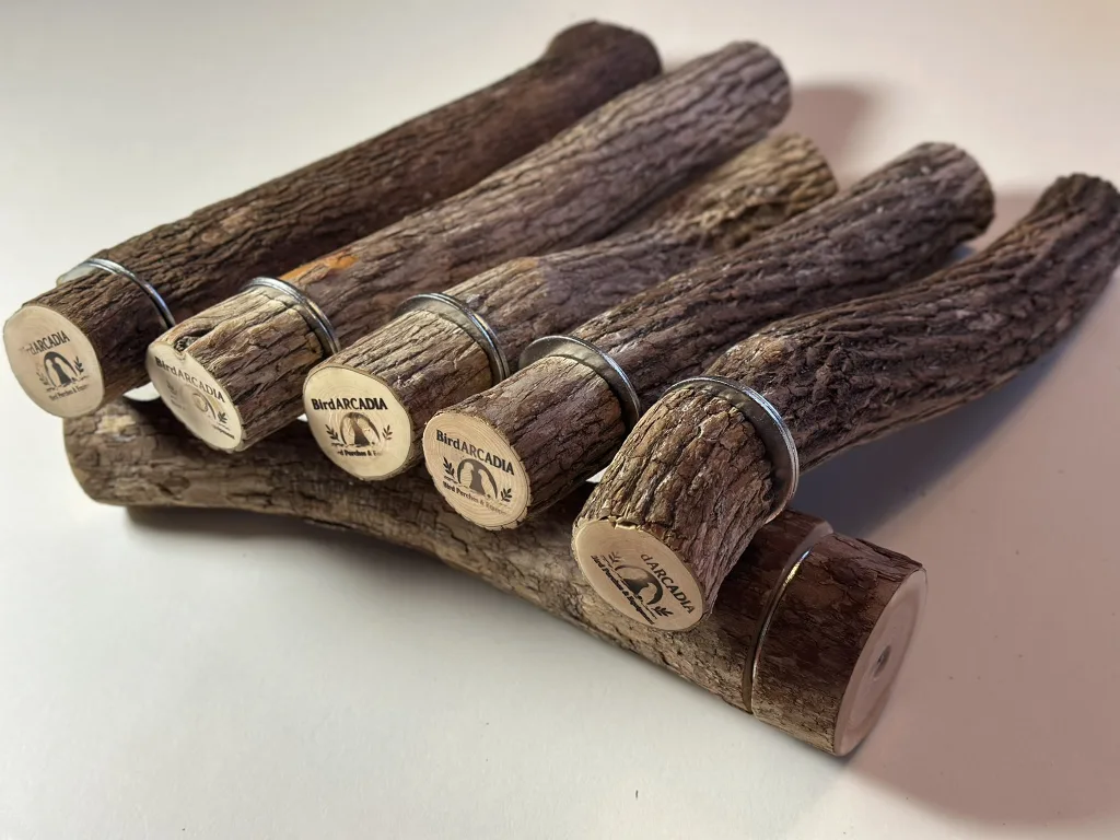 BirdARCADIAの天然木止まり木とエンリッチメント用品|安全なハンドメイド製品